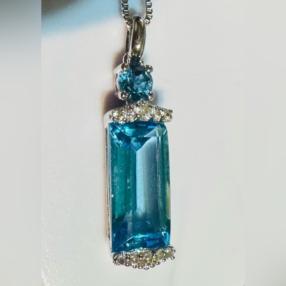 Elegant Blue Topaz Pendant 925 Sterling Silver Box Chain W/CZ Accents, 18” NWOT - Picture 1 of 6